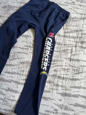 San Diego Chargers NFL Navy Blue Sweatpants Women’s/Unisex Small?